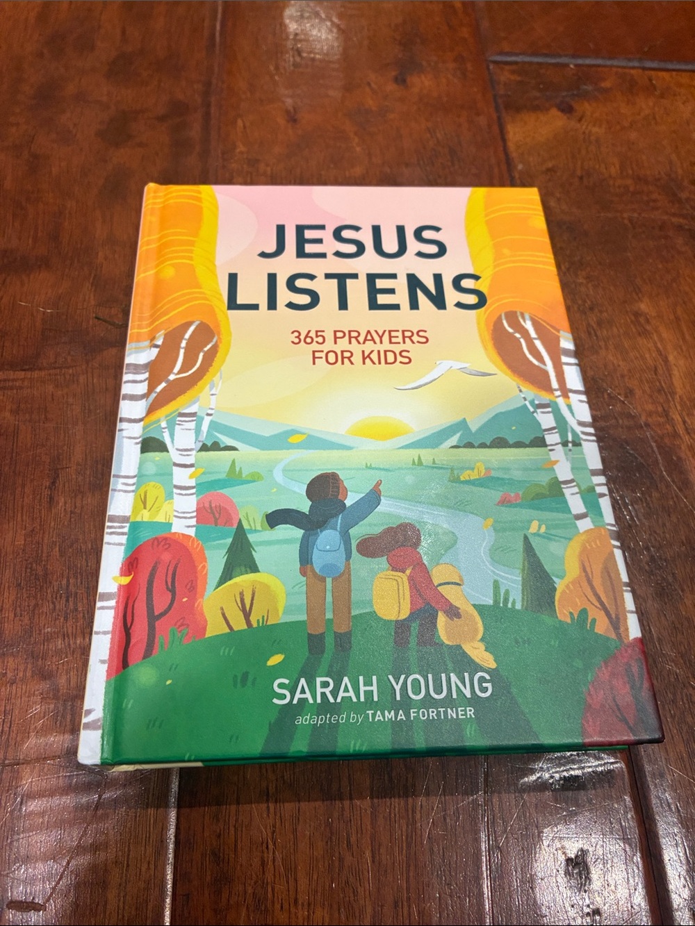 Jesus Listens: 365 Prayers for Kids